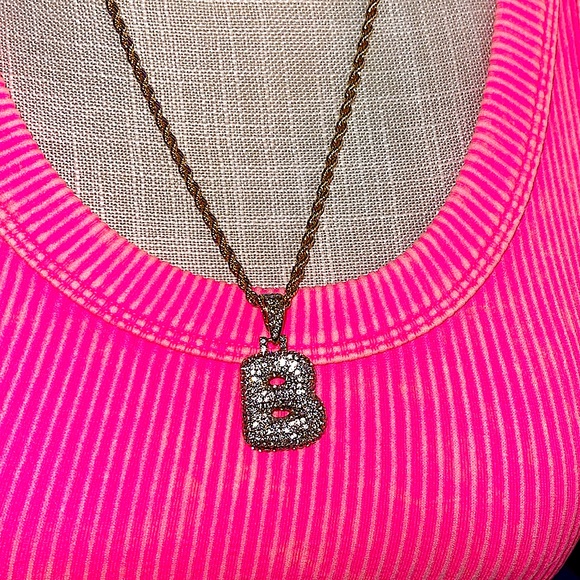 ☃️BOGO50%☃️ 🆕✨GOLD B✨BUBBLE LETTER INITIAL NECKLACE - Picture 6 of 12